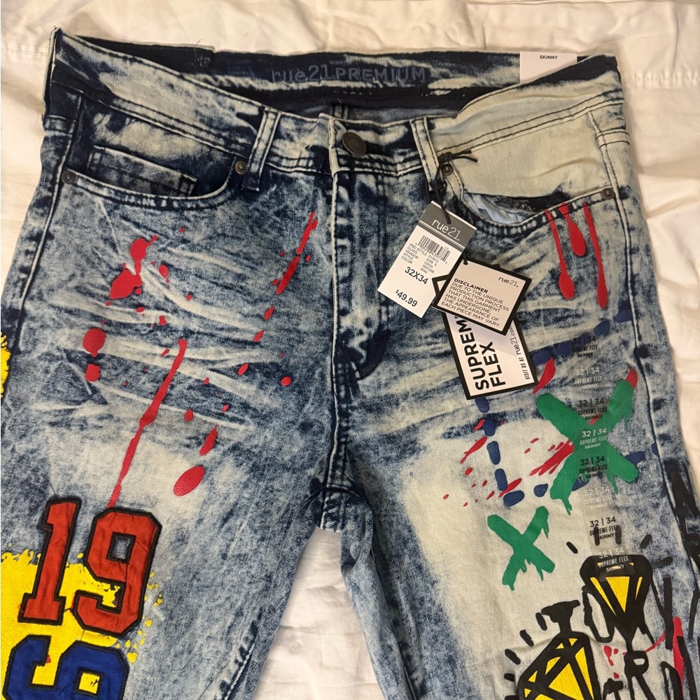 Rue21 Multicolor Graphic Skinny Jeans - Picture 2 of 9